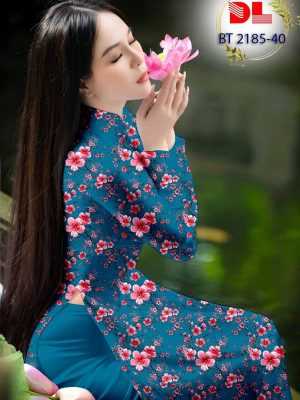 1675911299 vai ao dai dep vua ra (11)